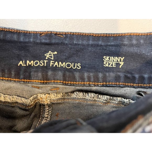 Almost Famous Womens Jeans Skinny Leg Button Fly Stretch Mid Rise Blue Size 7 - Picture 6 of 11